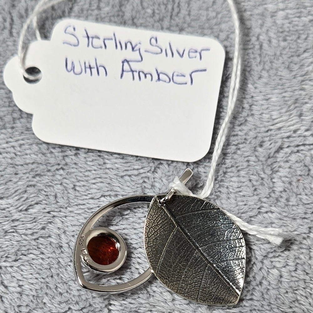 Sterling Silver Cherry Baltic Amber Leaf Pendant Necklace Nature Inspired - Picture 3 of 3